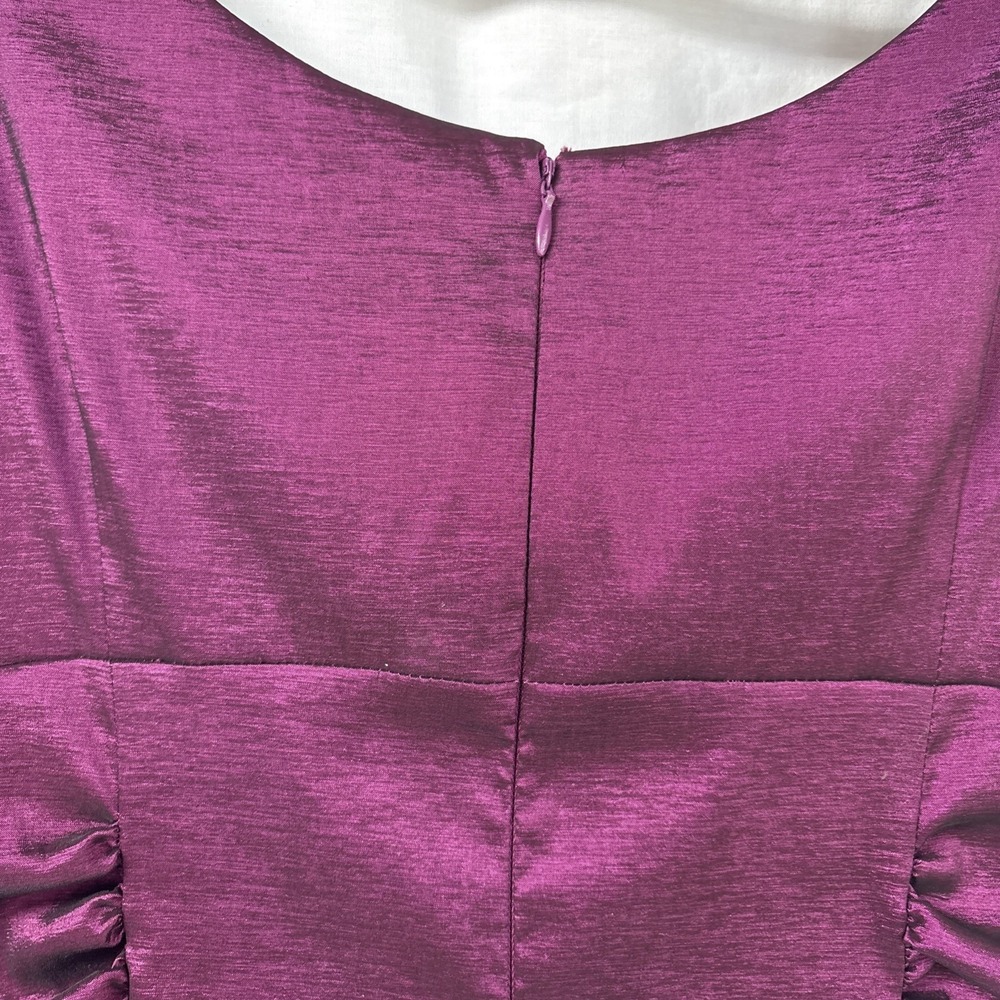 London Times Sleeveless Bodycon Dress Women Sz 14 Magenta Satin Rose Ruffle Neck - Picture 6 of 16